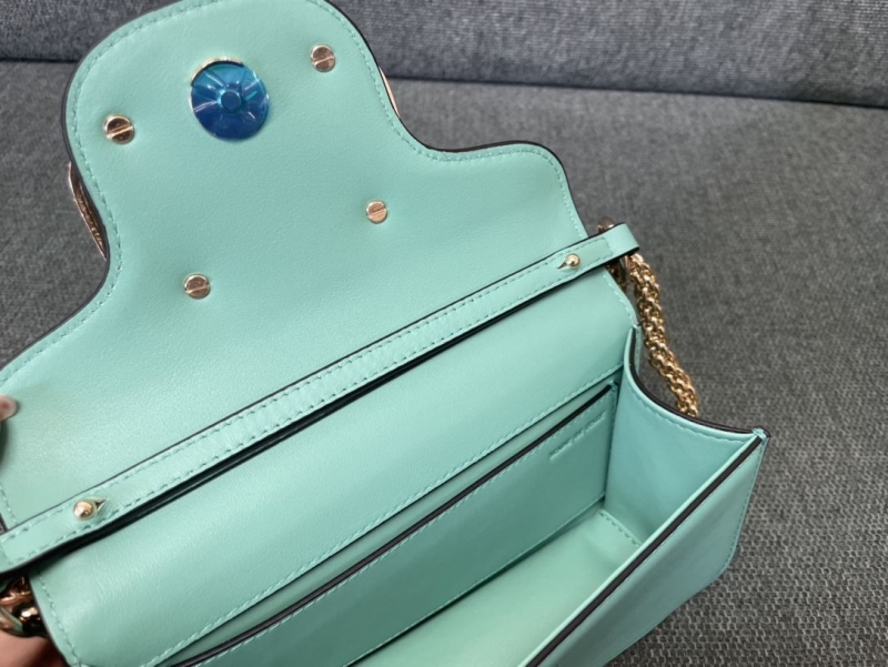 Va1e*ntin0 satchel bag